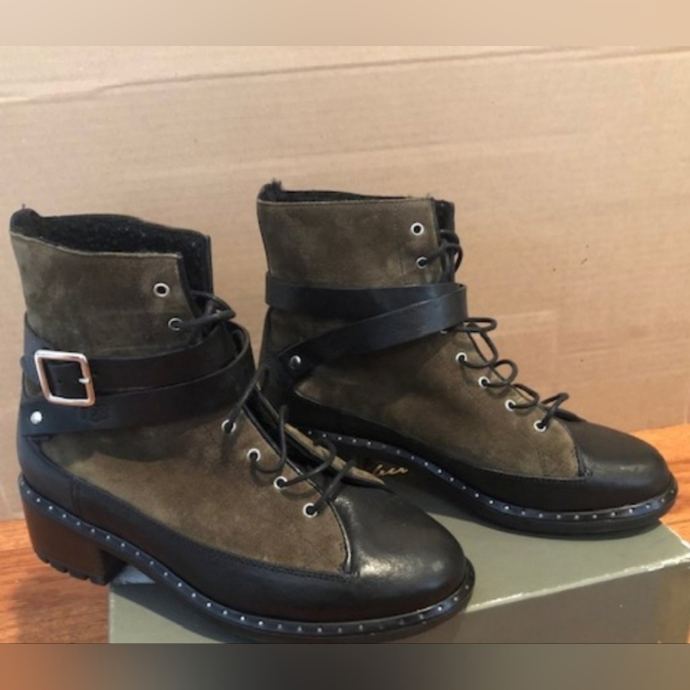 UGG Collection SASSARI. Sherling  boots.